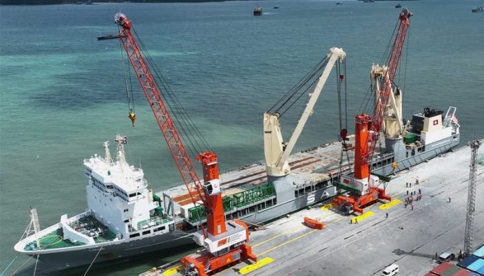 Visayas Container Terminal receives mobile harbor cranes